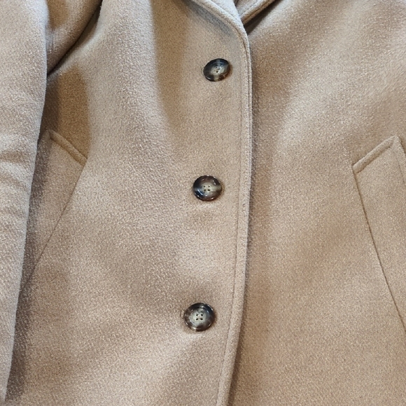 Abercrombie & Fitch Classic Tan Trench Coat - Picture 9 of 14